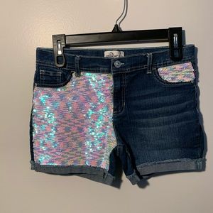 Girls size 18 shorts
